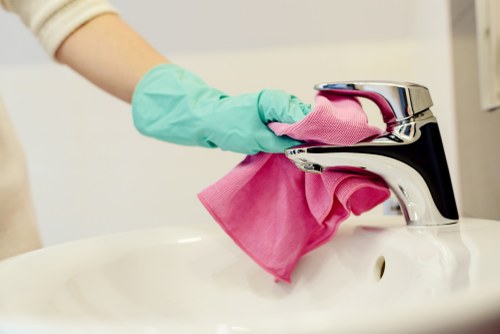 Airbnb changeover cleaning process for a Watford apartment